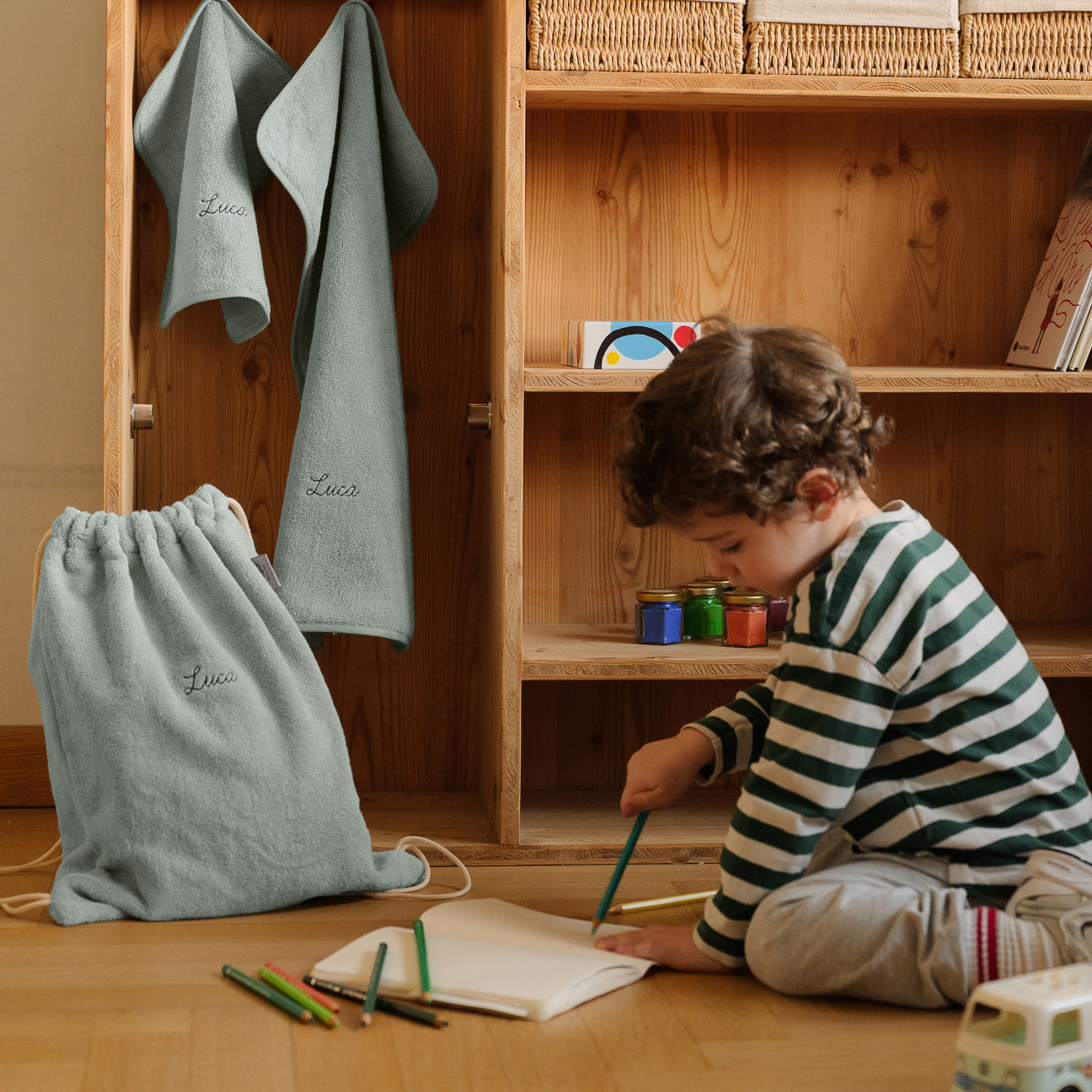 Kinder-Handtuch-Set
- Einheitsgröße- Salbeigrün- Baumwolle - Dalfilo