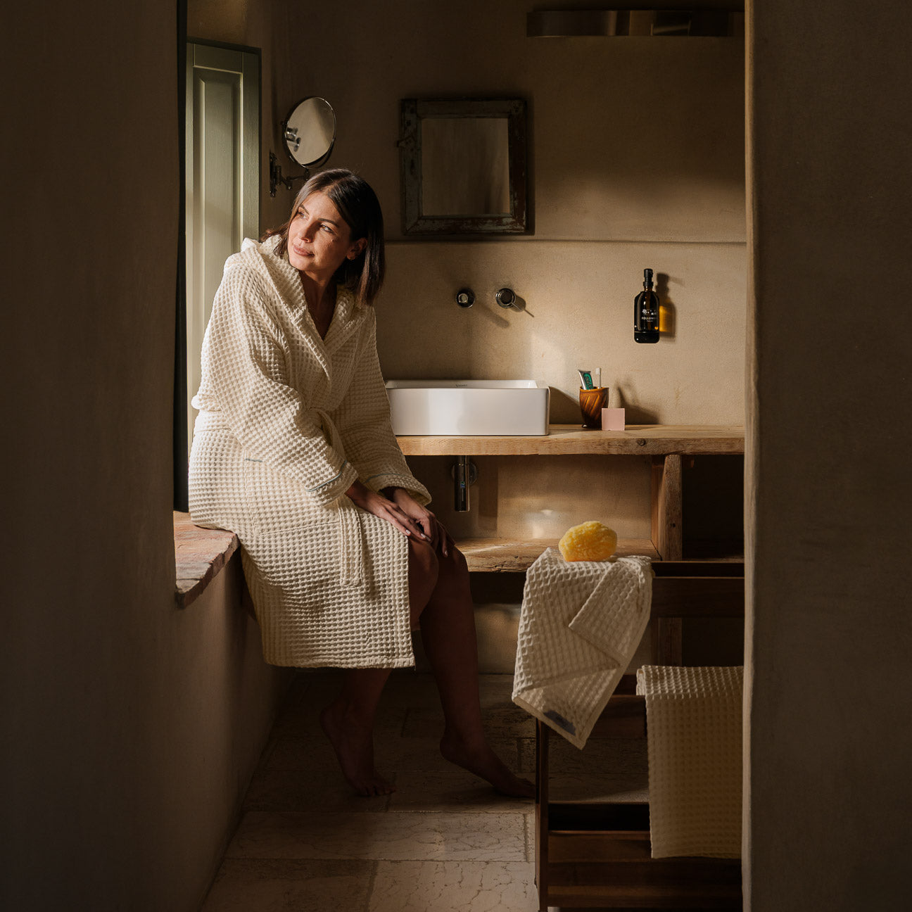 Waffle piqué bathrobe with hood
- S- White- Waffle piqué cotton - Dalfilo