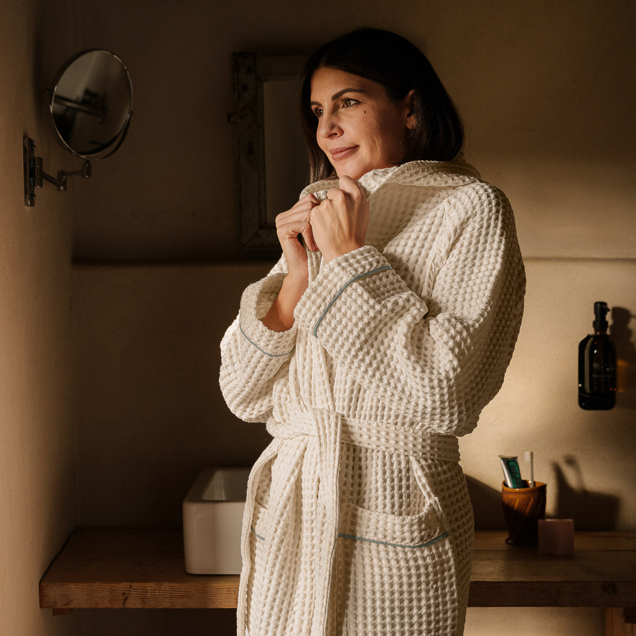 Waffle piqué bathrobe with hood
- S- White- Waffle piqué cotton - Dalfilo