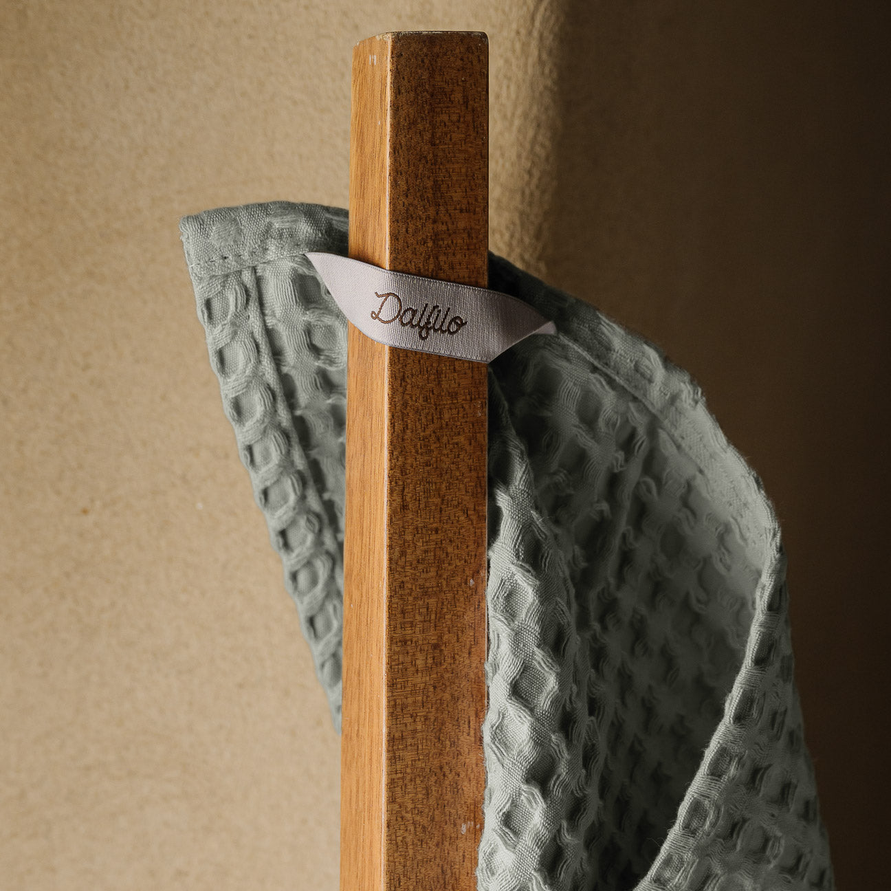 Waffle piqué shower towel
- 100x150 cm- White- Waffle piqué cotton - Dalfilo