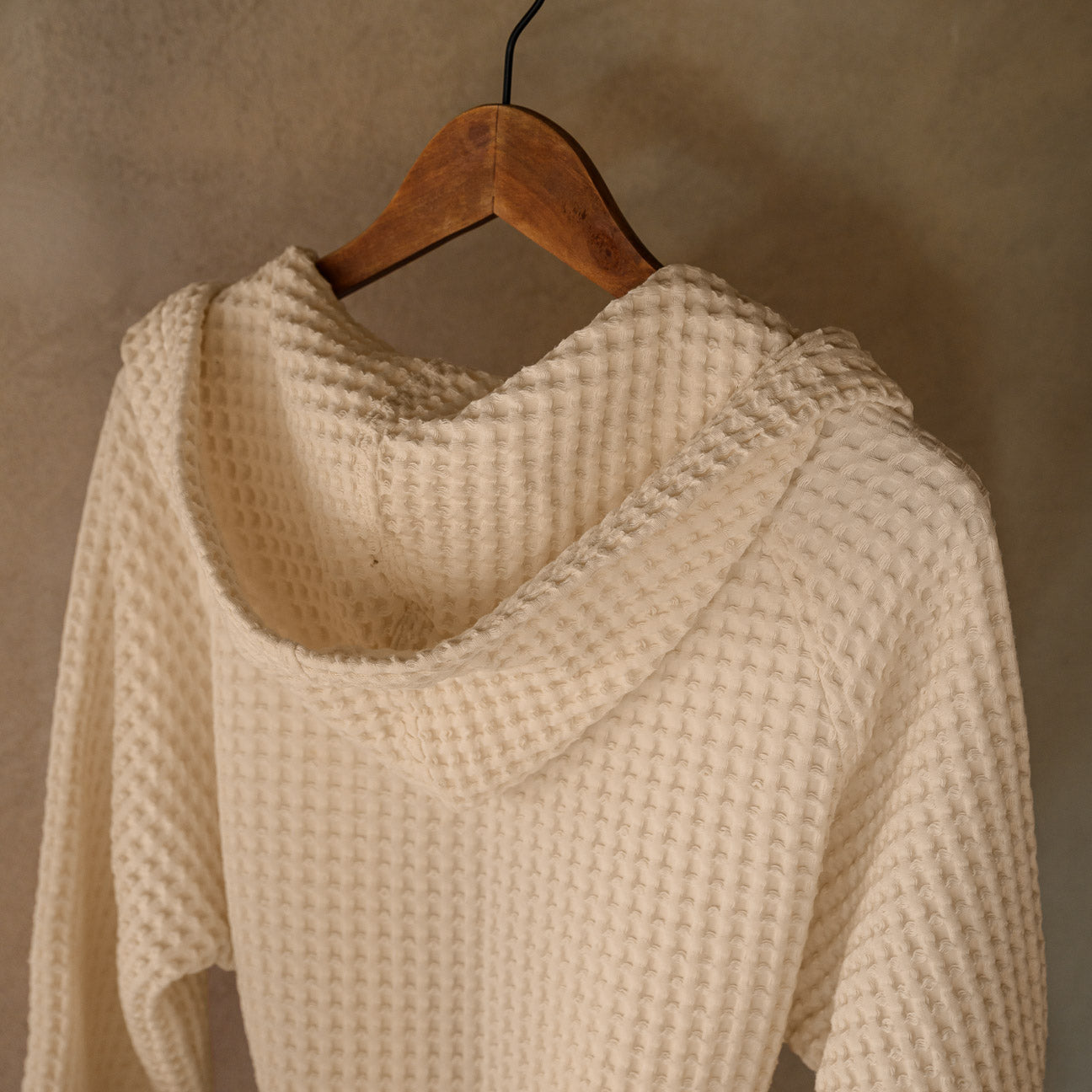 Waffle piqué bathrobe with hood
- S- White- Waffle piqué cotton - Dalfilo