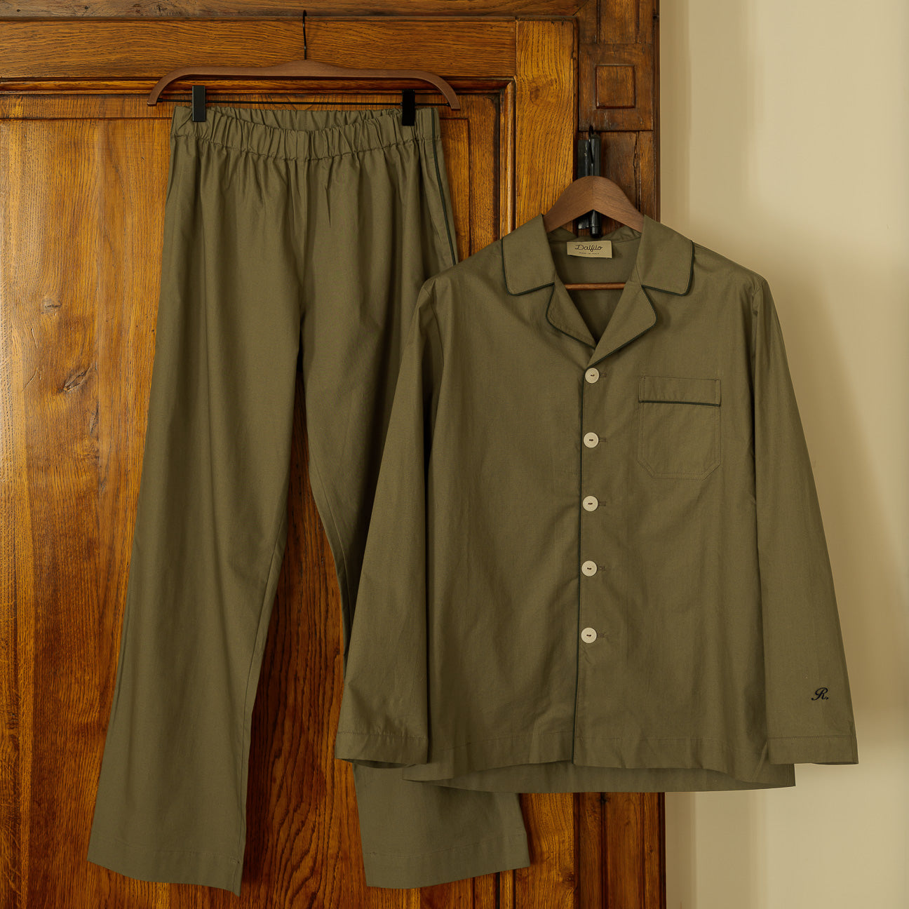 Schlafanzug aus gewaschenem Perkal
- XS- Militärgrün- Gewaschener Perkal - Dalfilo