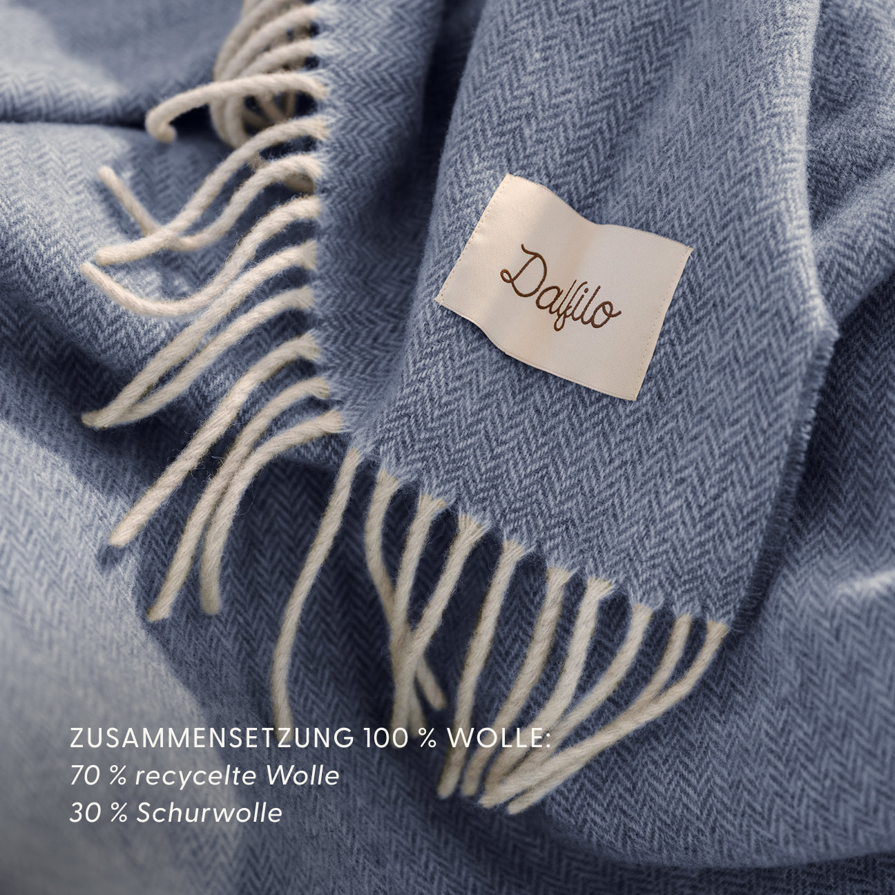 Wolldecke
- 130x180 cm- Denim- Regenerierter Wolle - Dalfilo