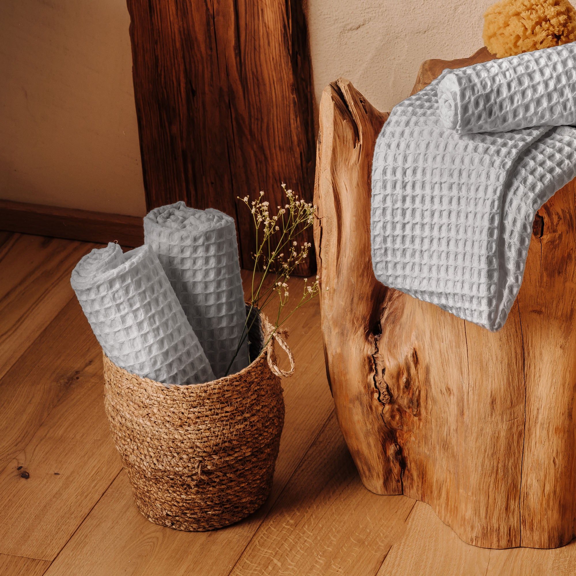 Towel set waffle piqué
- One size fits all- Pearl grey- Waffle piqué cotton - Dalfilo