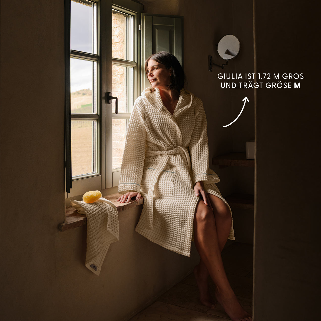 Waffle piqué bathrobe with hood
- S- White- Waffle piqué cotton - Dalfilo